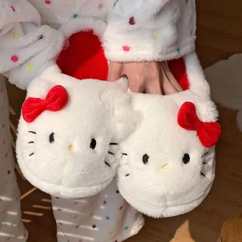 HELLO KITTY SLIPPERS