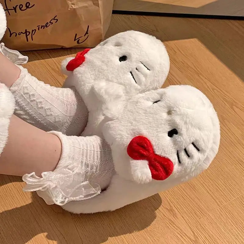 HELLO KITTY SLIPPERS